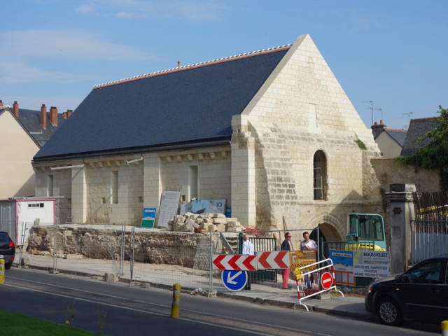 Saint-Libert Société archéologique de Touraine : Etat des façades nord et ouest avant les congés d'été en juillet 2014 